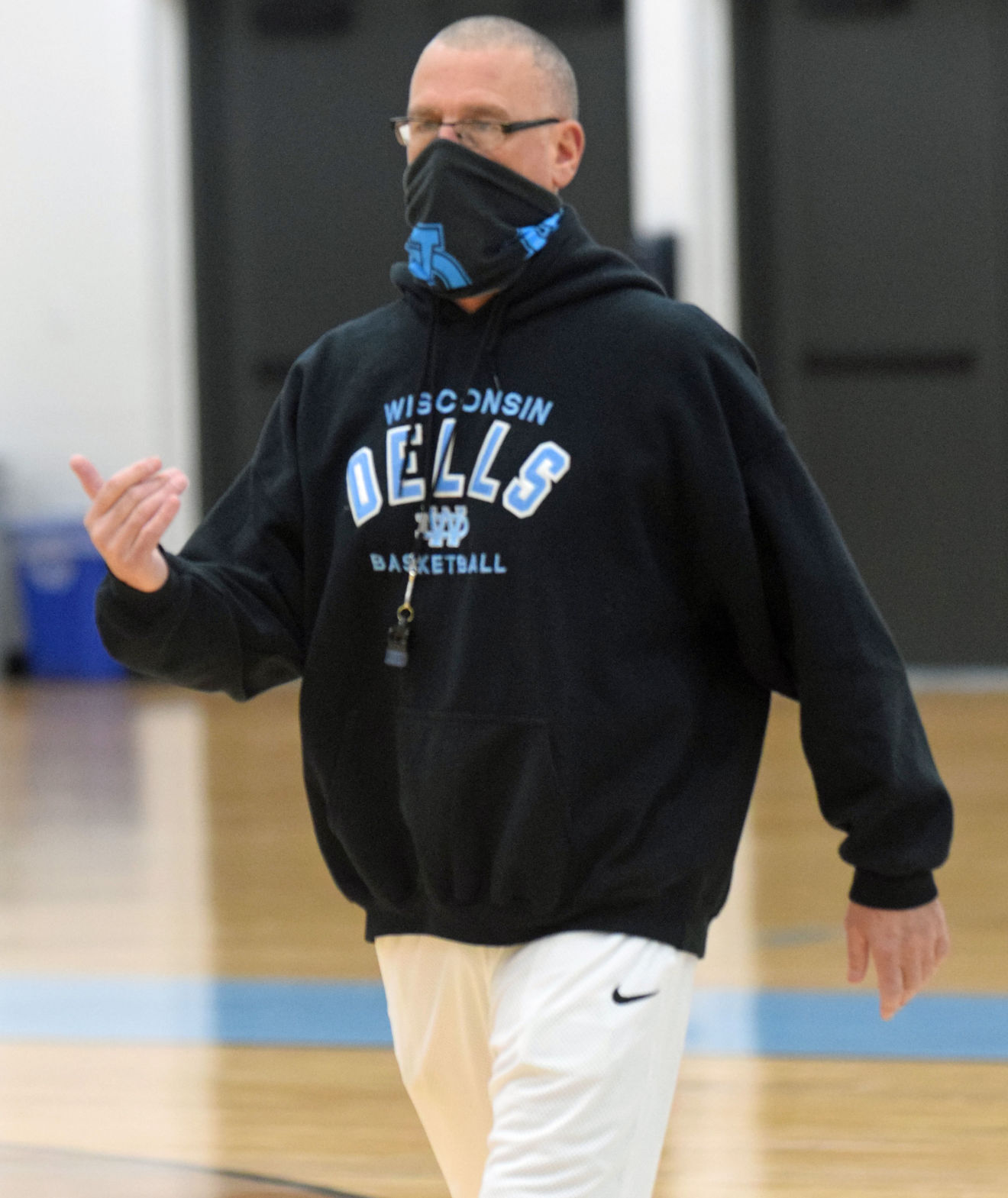Wisconsin Dells coach Bob Buss